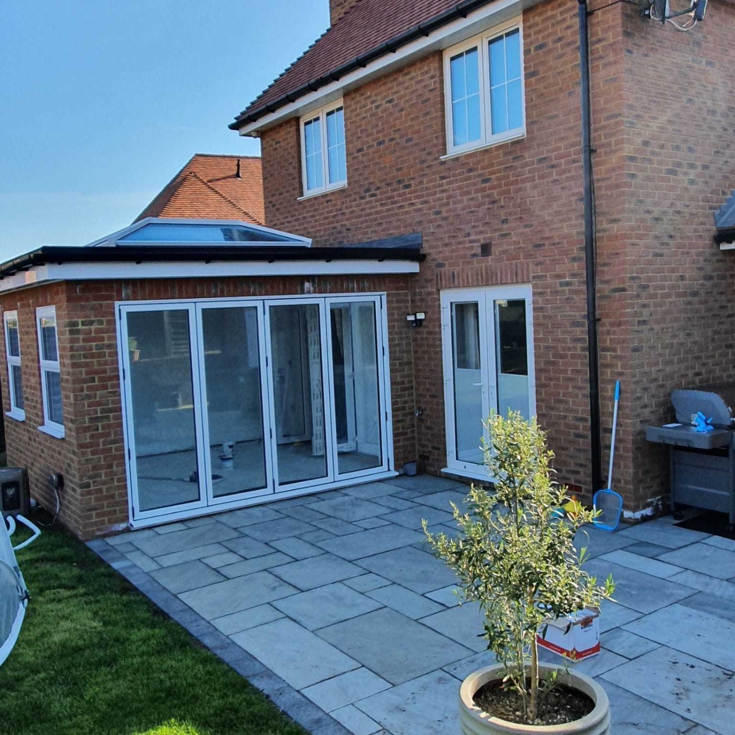 A flat roof conservatory